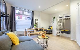 Studio Loft With Walk-In Rain-Shower